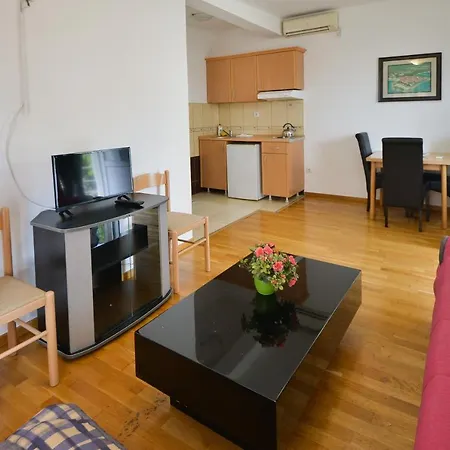 Disney Apartments Будва