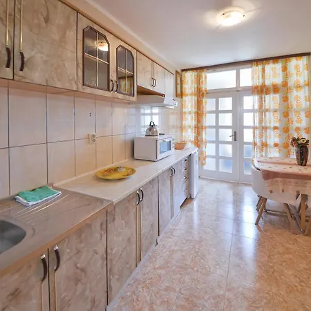 Апартаменти Disney Apartments Будва