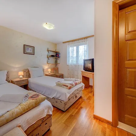 Disney Apartments Апартаменти *